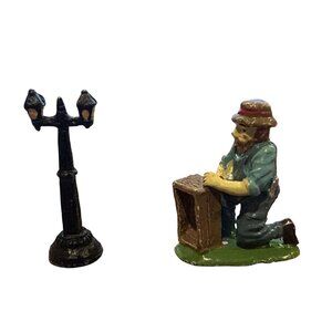 Vintage 98IRS China Lead Figure Carpentor & Light Post 1.25" Hand Painted Toy